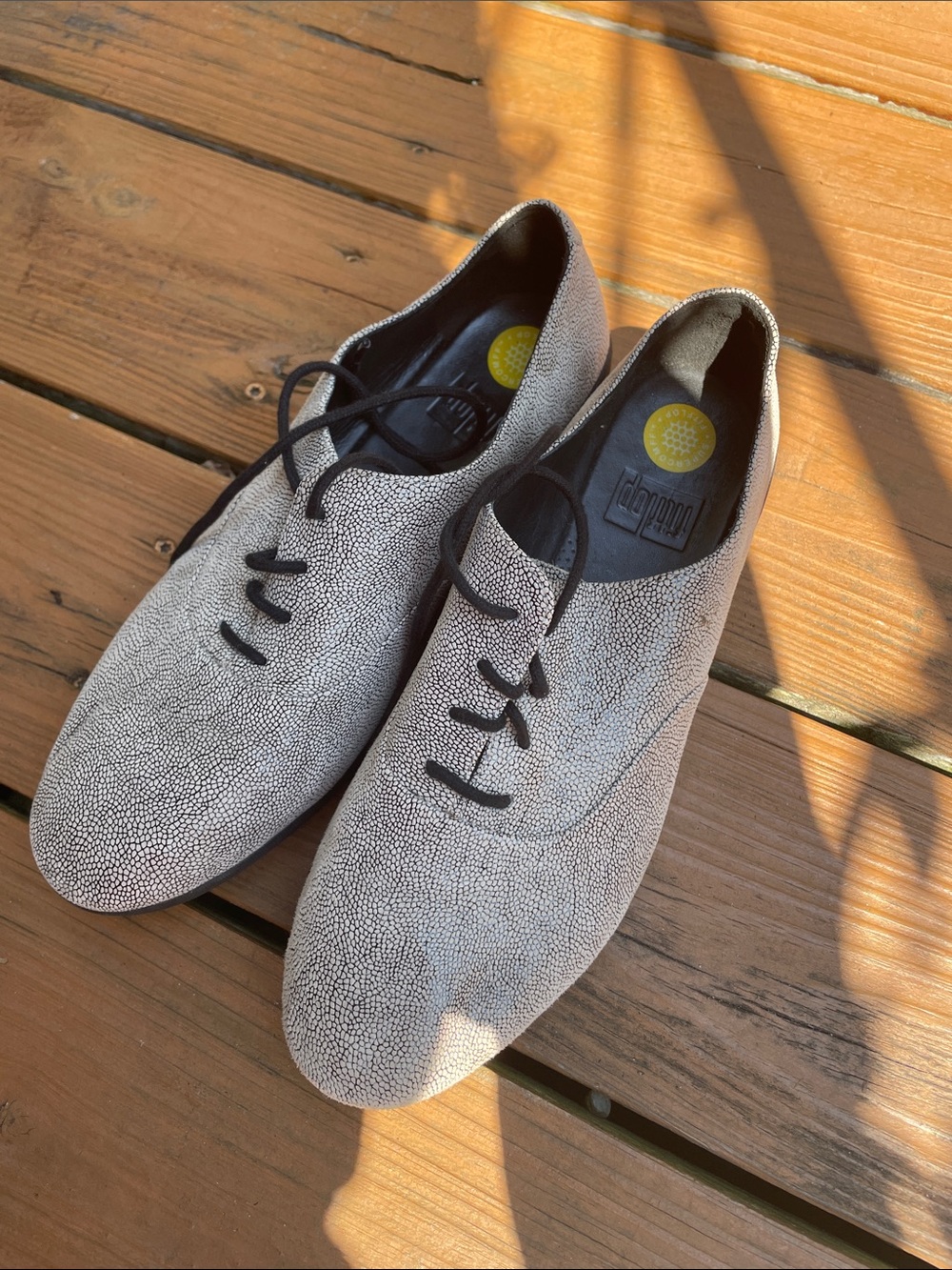 Fitflop Light Gray Pebbled Lace-Up Oxfords with Black Laces